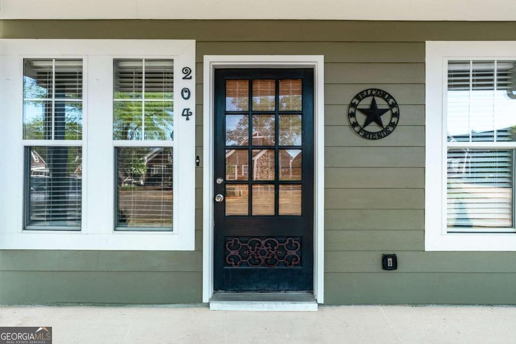 Photo of 204 Lakeside Drive, Waleska, GA 30183 (MLS # 10730775)