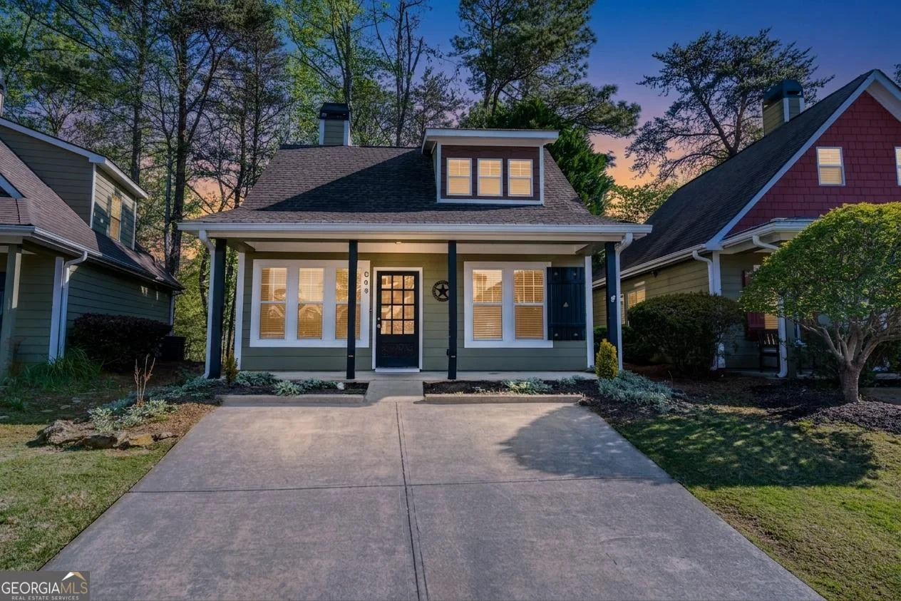 204 Lakeside Drive