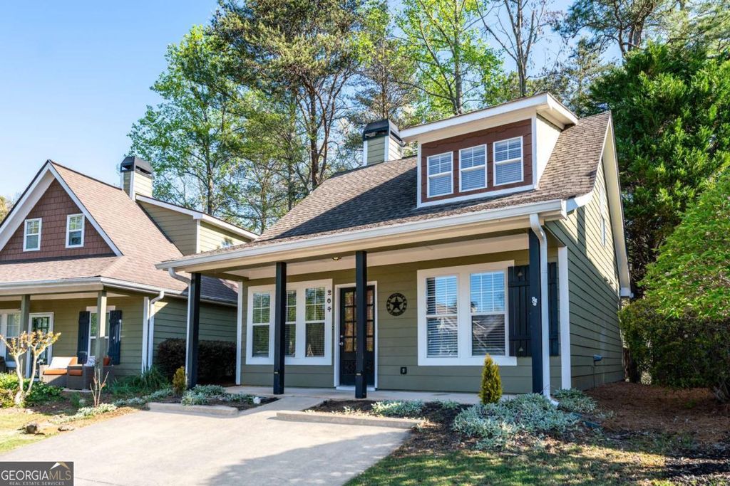 Photo of 204 Lakeside Drive, Waleska, GA 30183 (MLS # 10730775)