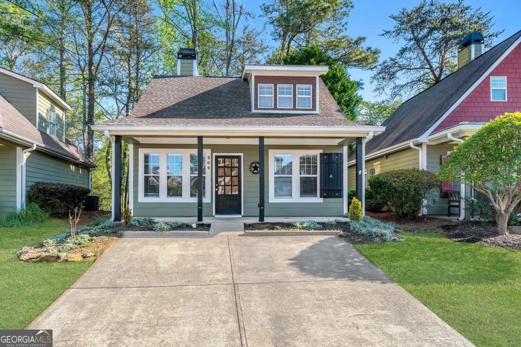 Photo of 204 Lakeside Drive, Waleska, GA 30183 (MLS # 10730775)