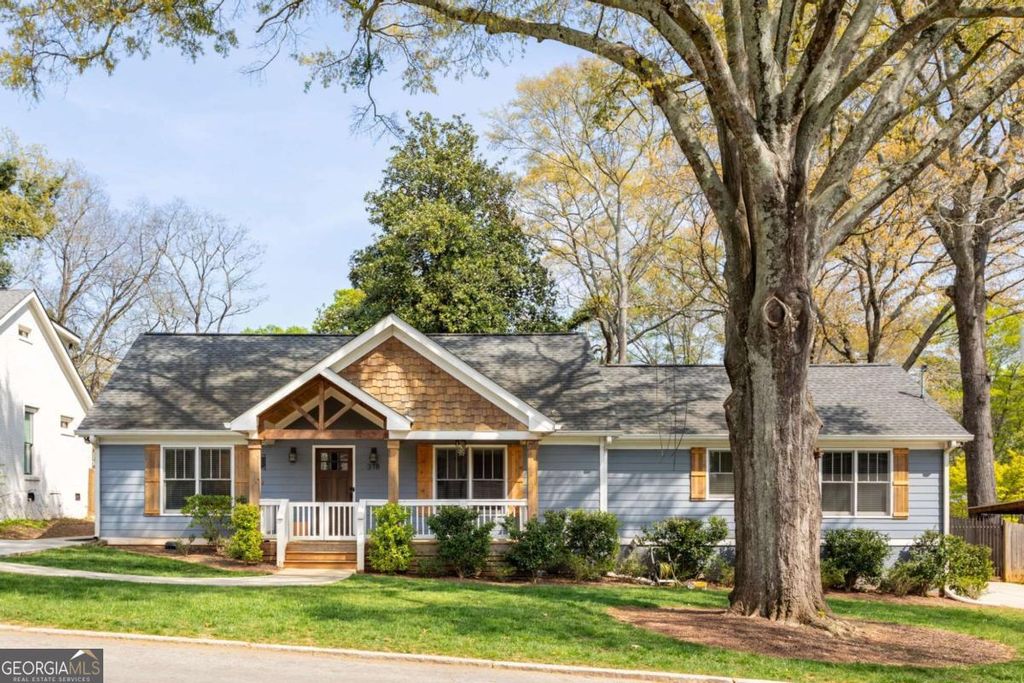 Photo of 318 Ashburton Avenue SE, Atlanta, GA 30317 (MLS # 10721984)