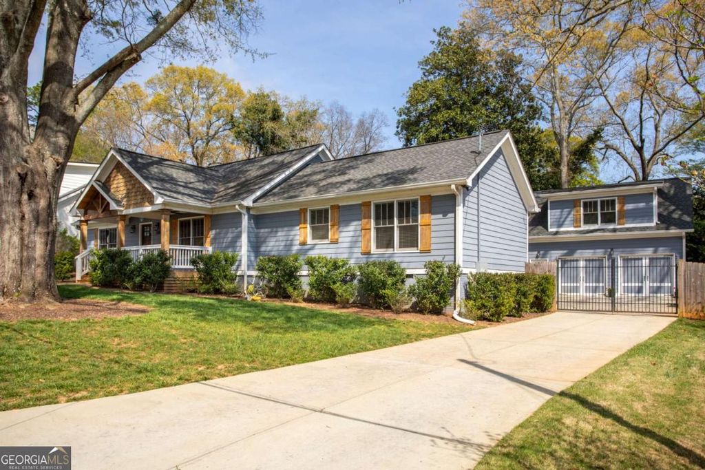 Photo of 318 Ashburton Avenue SE, Atlanta, GA 30317 (MLS # 10721984)