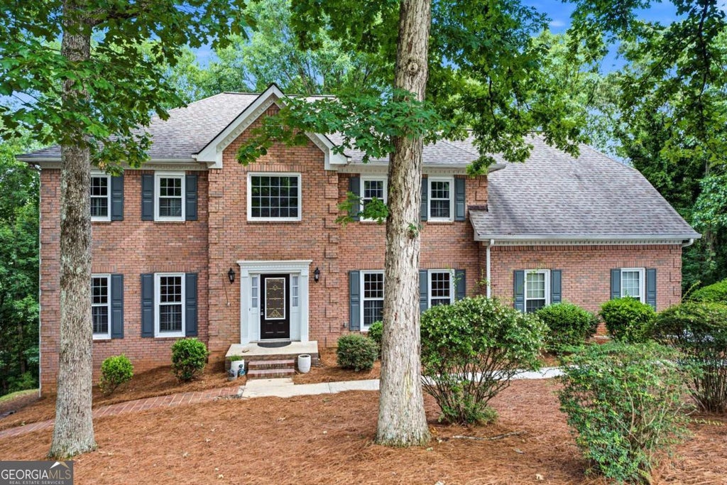 Photo of 5525 Hampstead Way, Johns Creek, GA 30097 (MLS # 10826720)