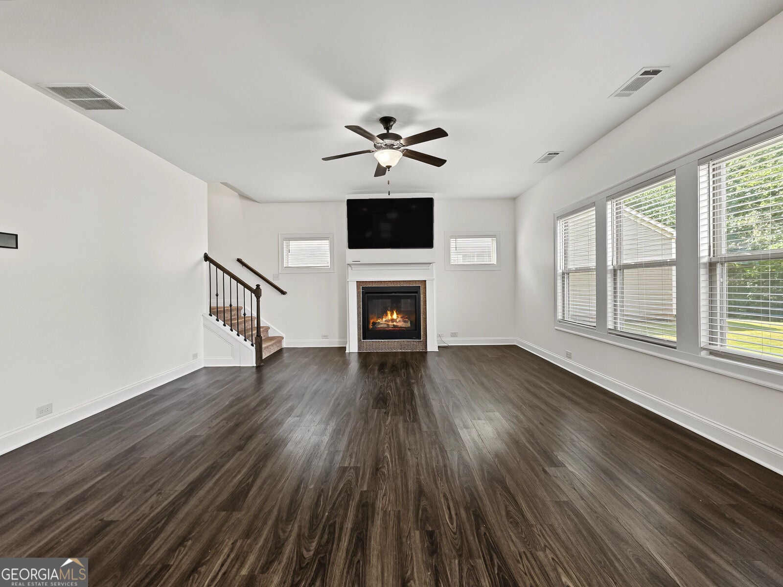 1118 Hibiscus WAY SW