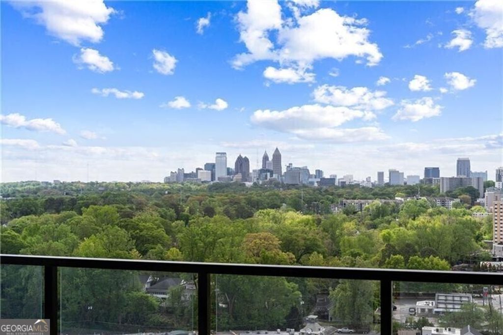 Photo of 2425 Peachtree Road NE #1409, Atlanta, GA 30305 (MLS # 10733543)