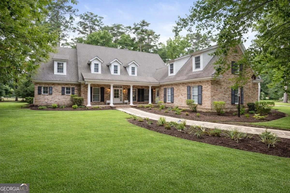 1121 Fair Hope Drive NE