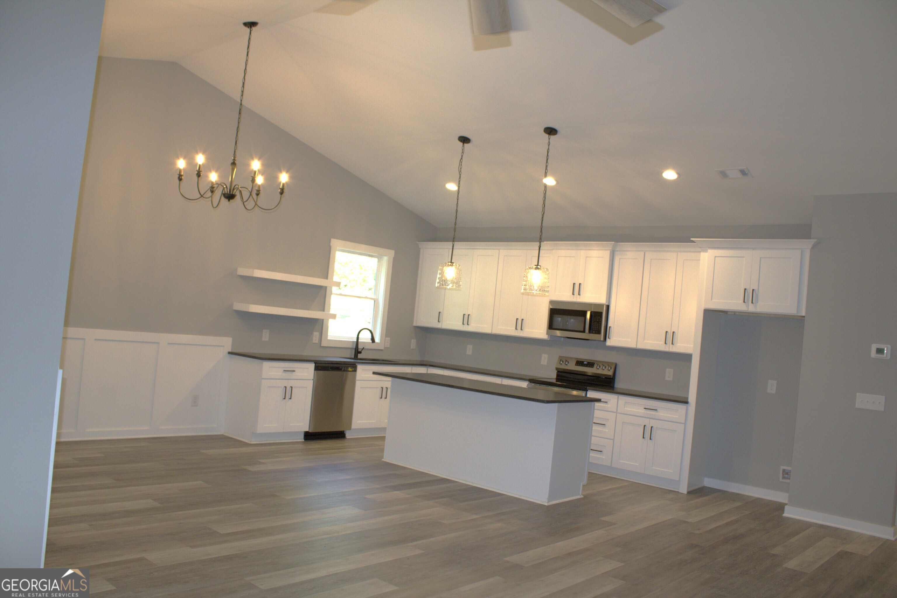 251 North Point CIR