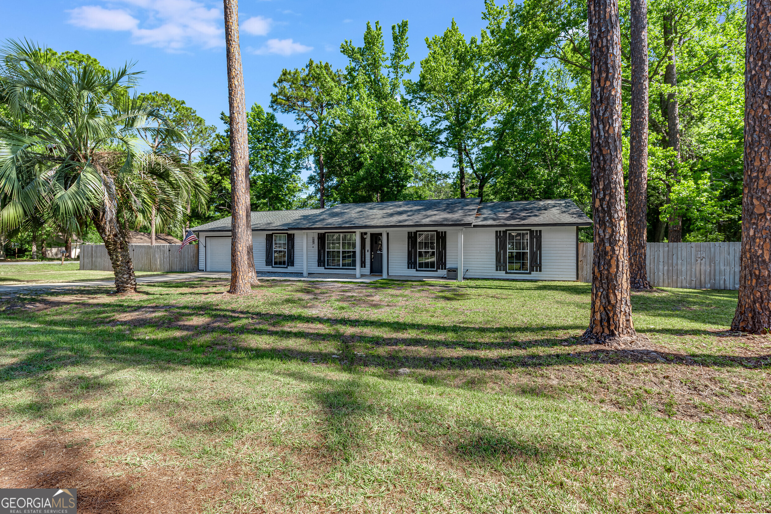 102 W Palm CT