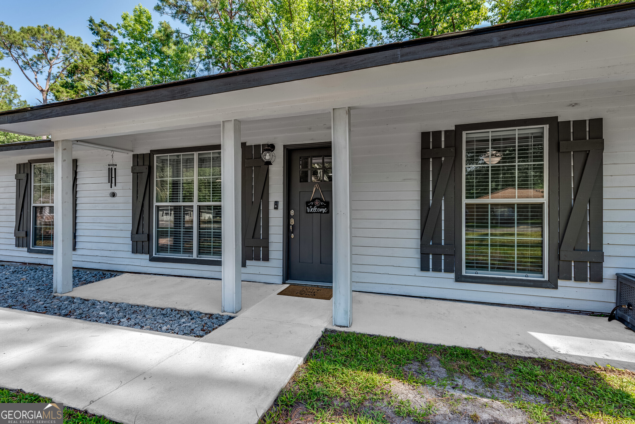 102 W Palm CT