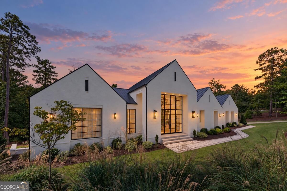 1021 Neary RDG