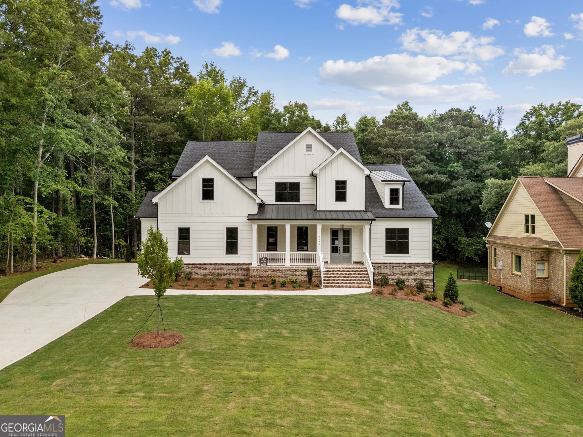 9135 Greenway CT