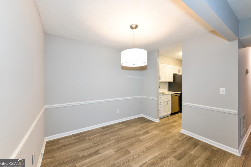 1000 Belmont - Residential Lease