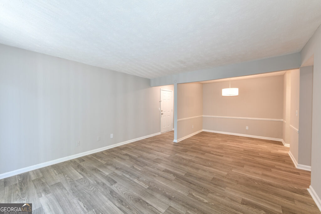 1000 Belmont - Residential Lease