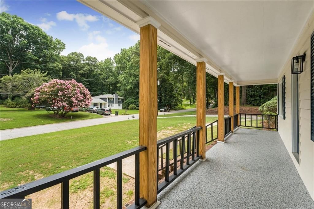 7686 Morant DR