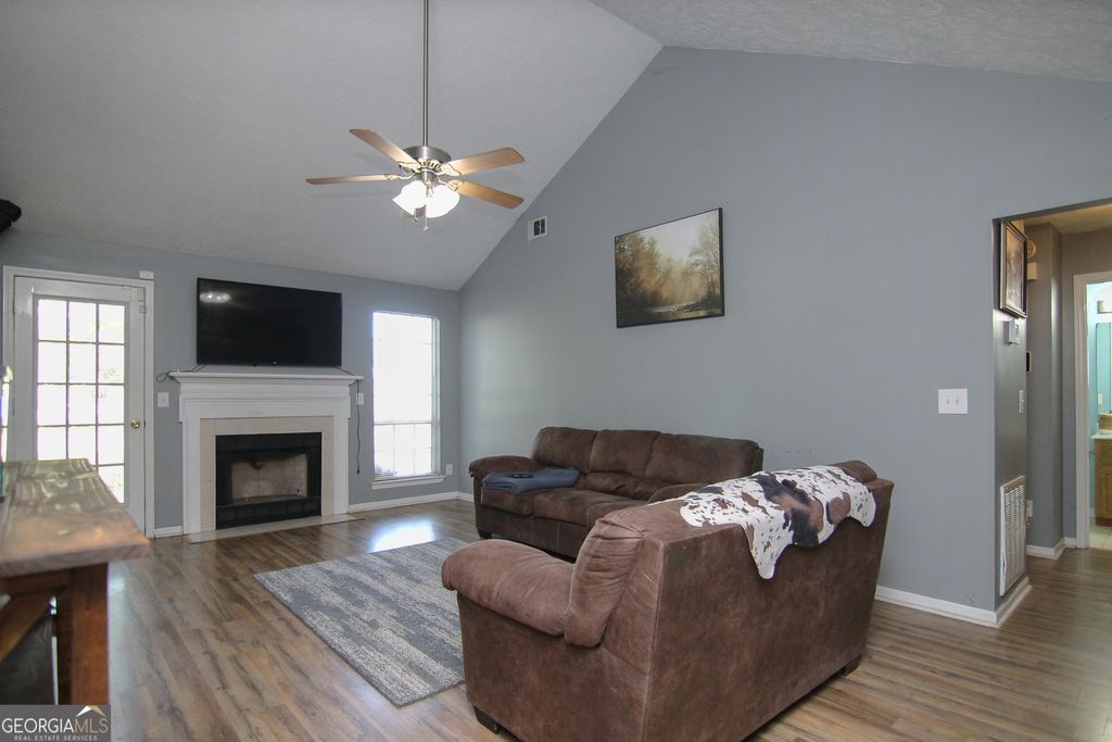 Photo of 604 Gateway Drive, Bonaire, GA 31005 (MLS # 10735936)