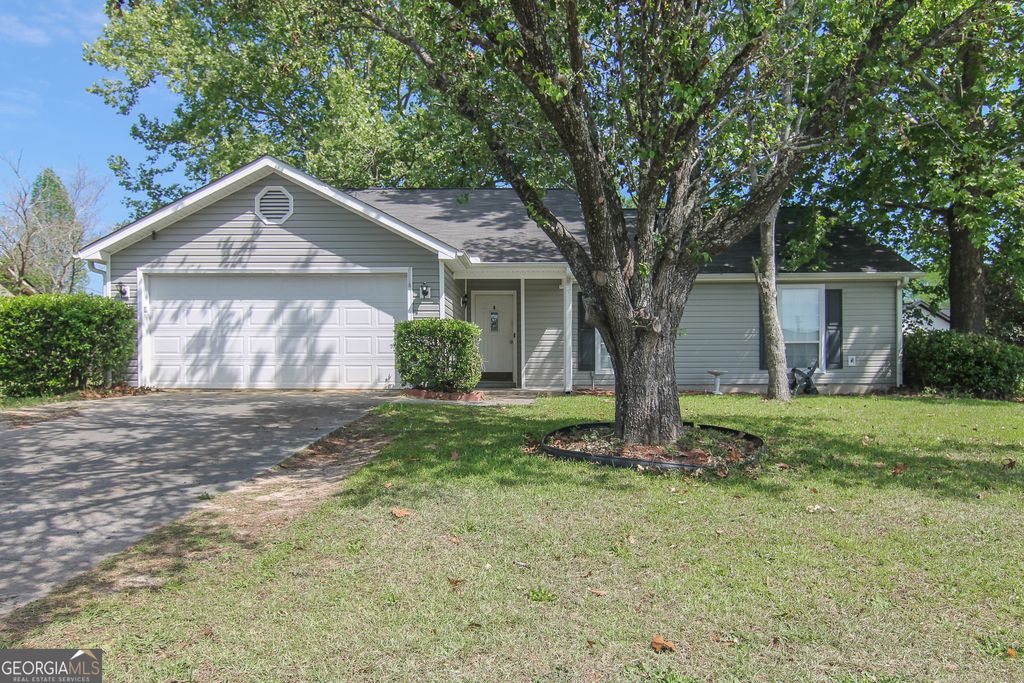 Photo of 604 Gateway Drive, Bonaire, GA 31005 (MLS # 10735936)