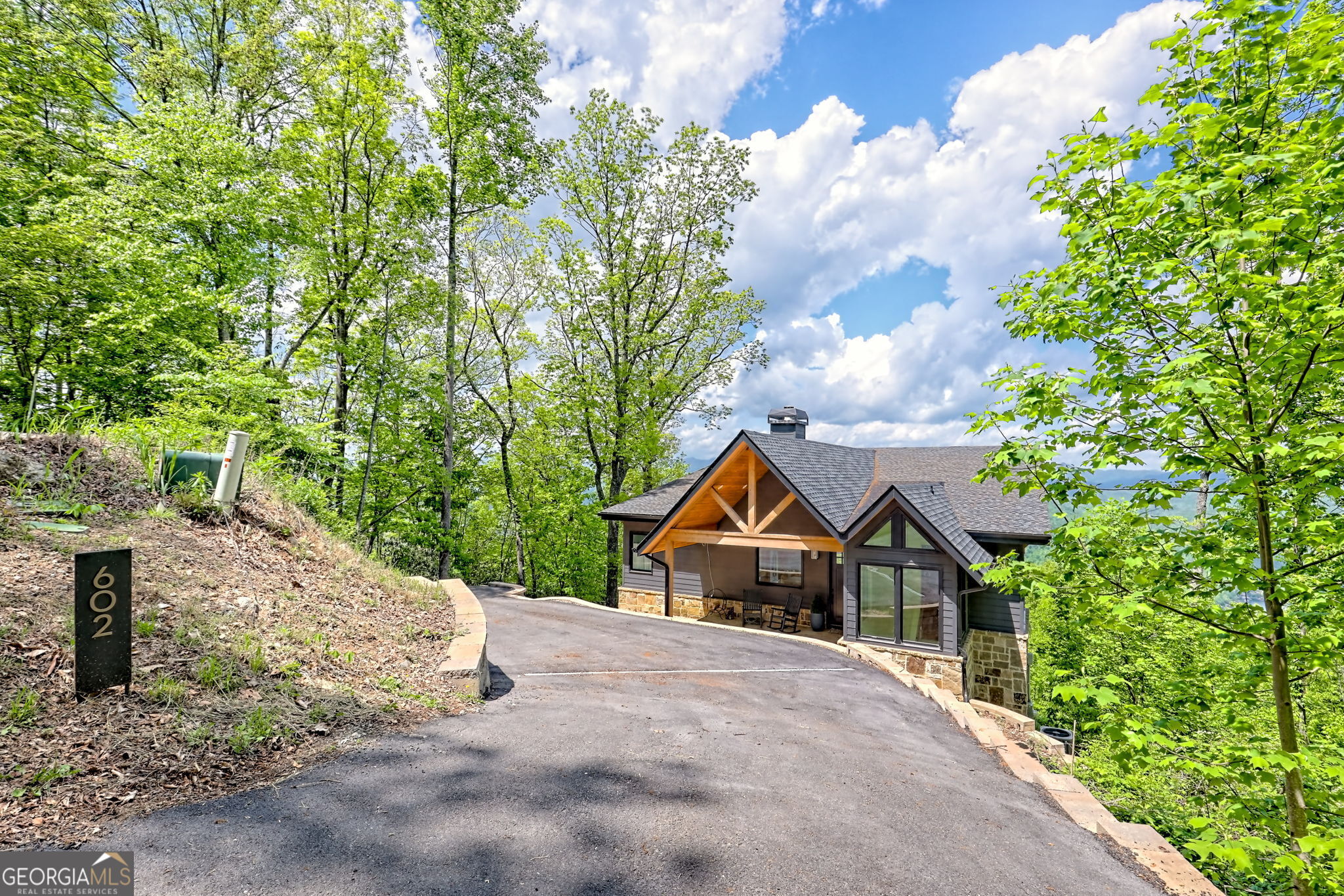 Tiger, Georgia 30576, United States, 3 Bedrooms Bedrooms, ,3 BathroomsBathrooms,Residential,Active,126884