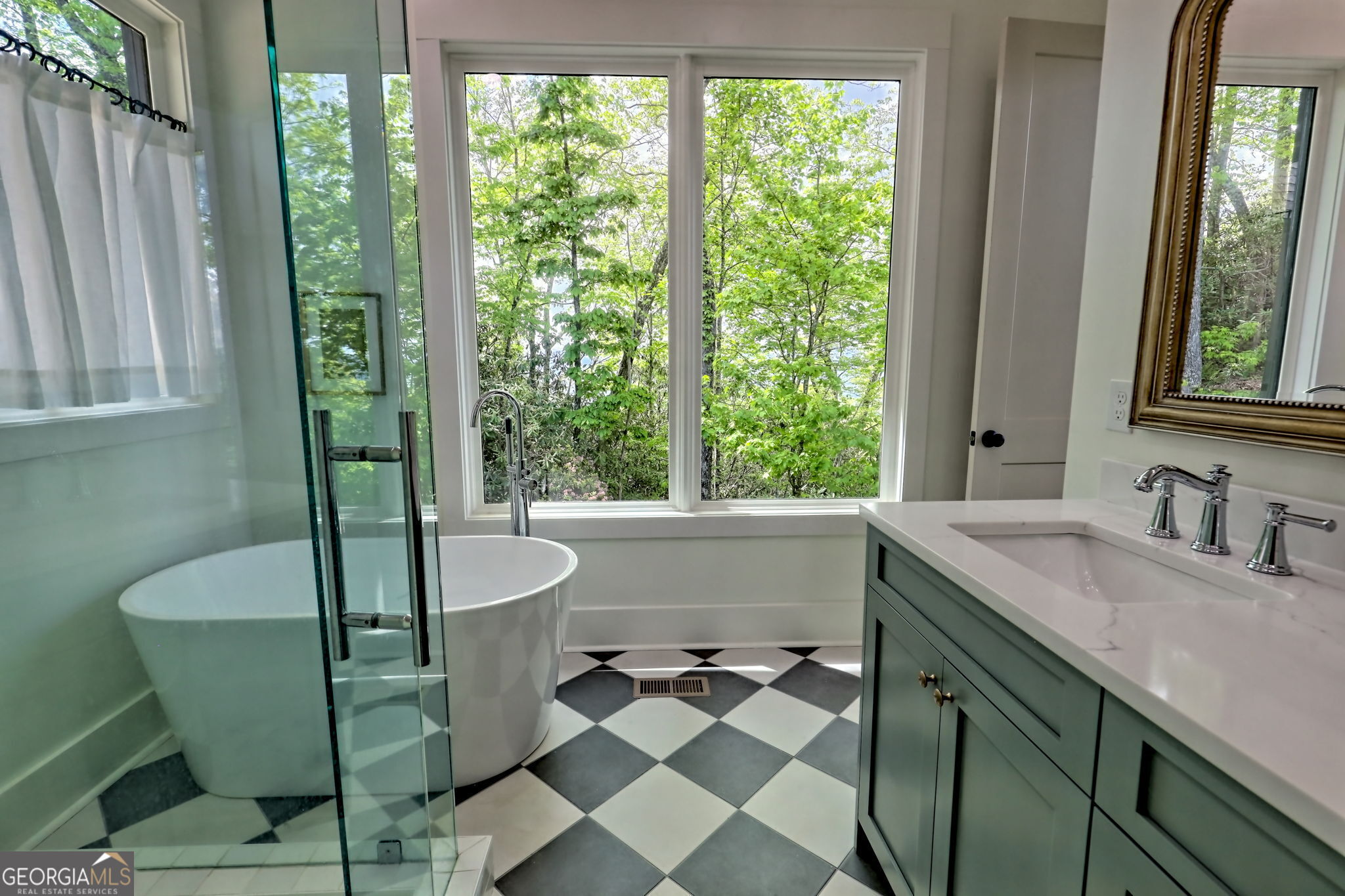 Tiger, Georgia 30576, United States, 3 Bedrooms Bedrooms, ,3 BathroomsBathrooms,Residential,Active,126884