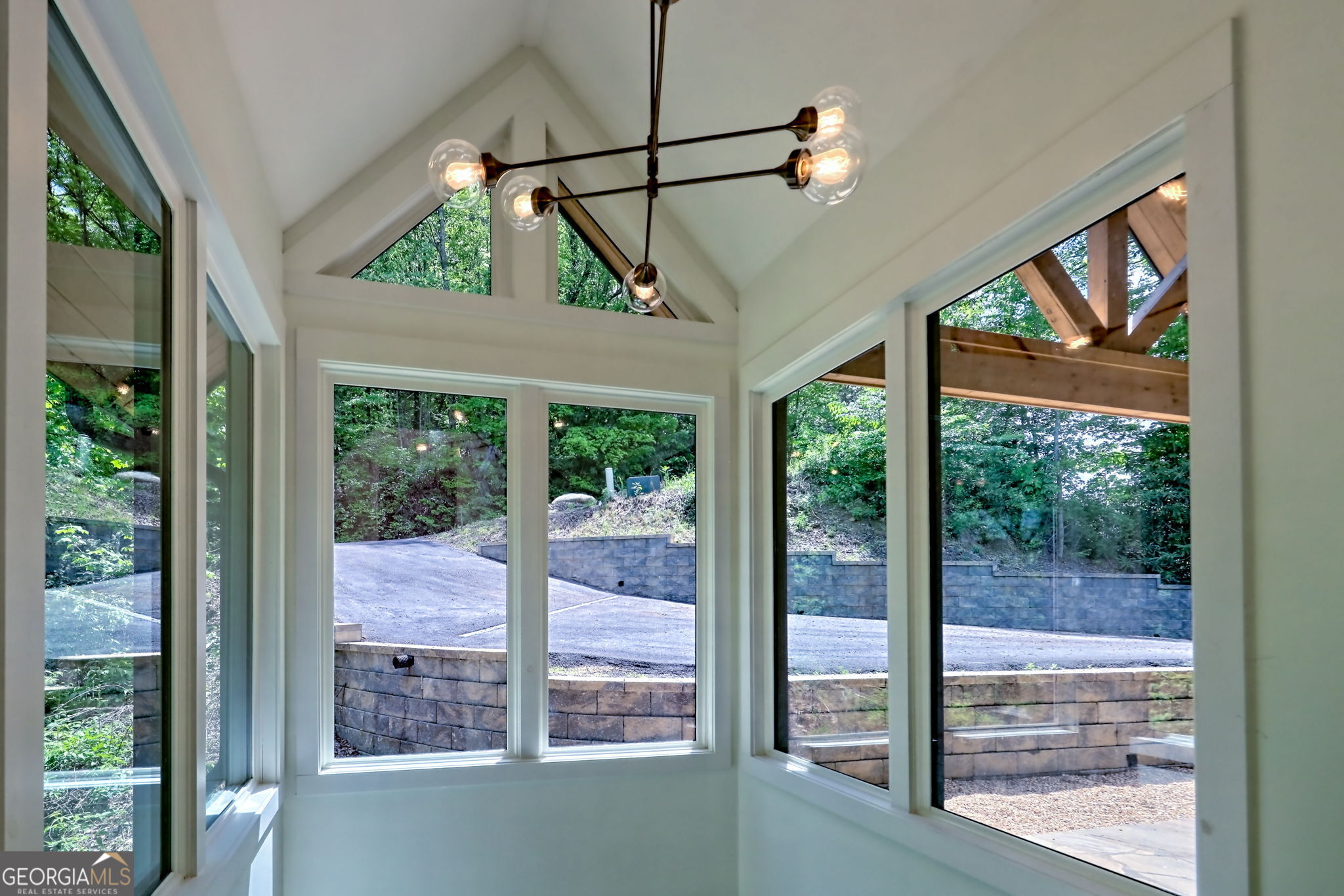 Tiger, Georgia 30576, United States, 3 Bedrooms Bedrooms, ,3 BathroomsBathrooms,Residential,Active,126884