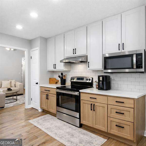 237 MONA PL