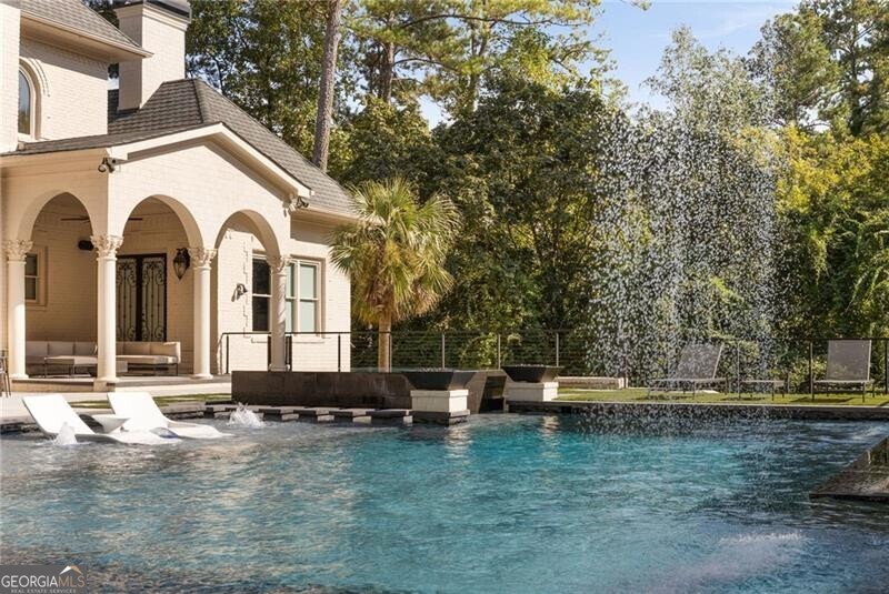 Sandy Springs - Residential