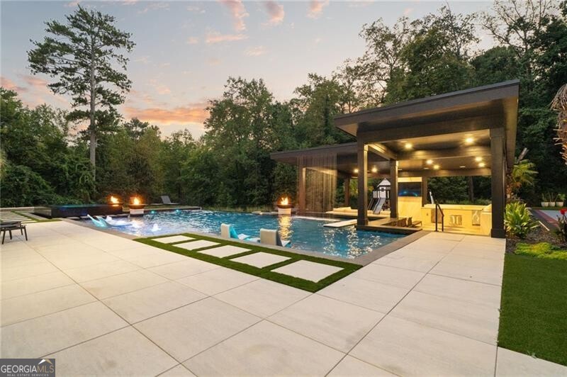 Sandy Springs - Residential