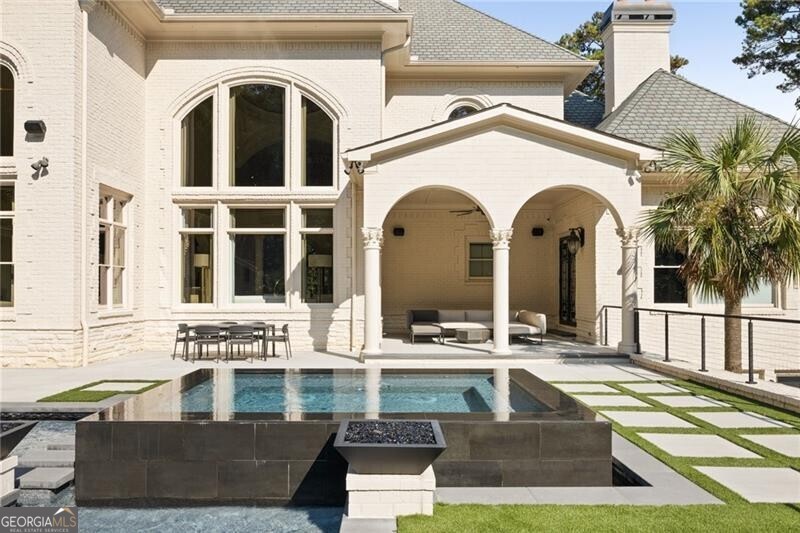 Sandy Springs - Residential