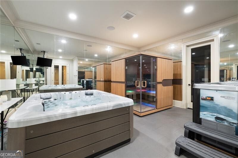 Sandy Springs - Residential