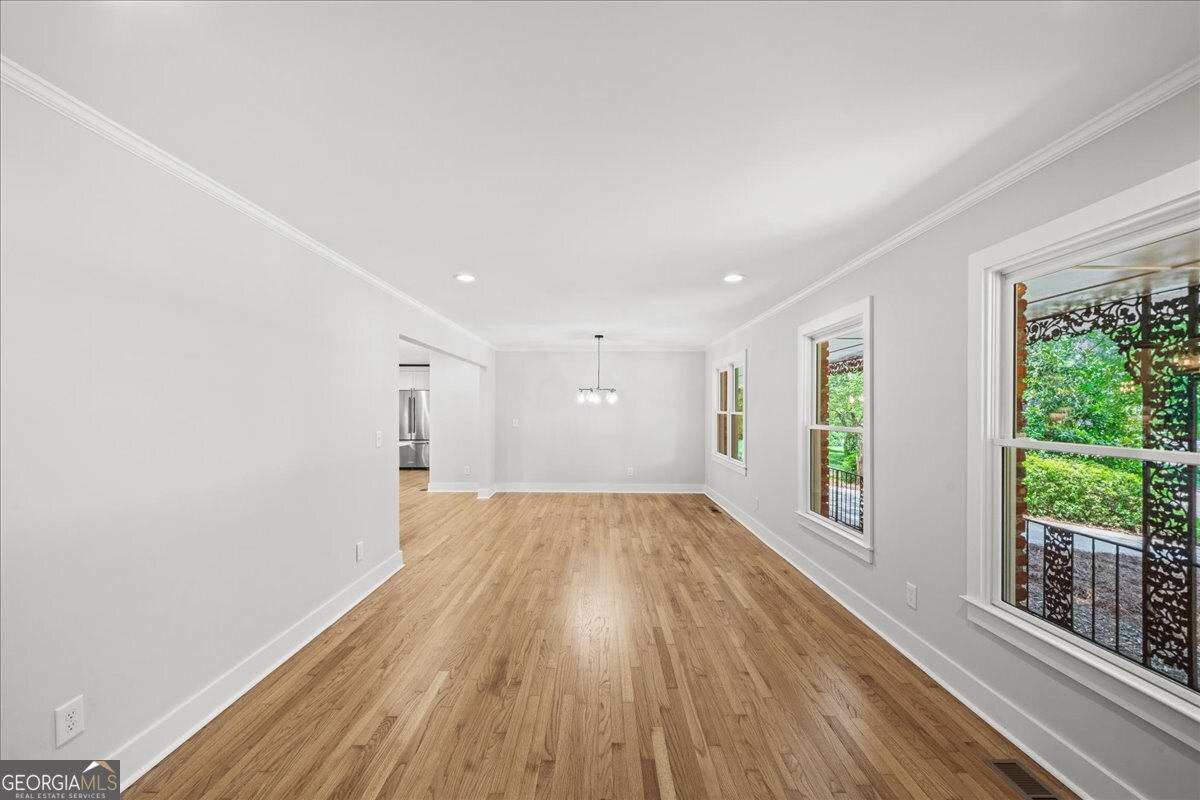 1520 Diamond Head CIR