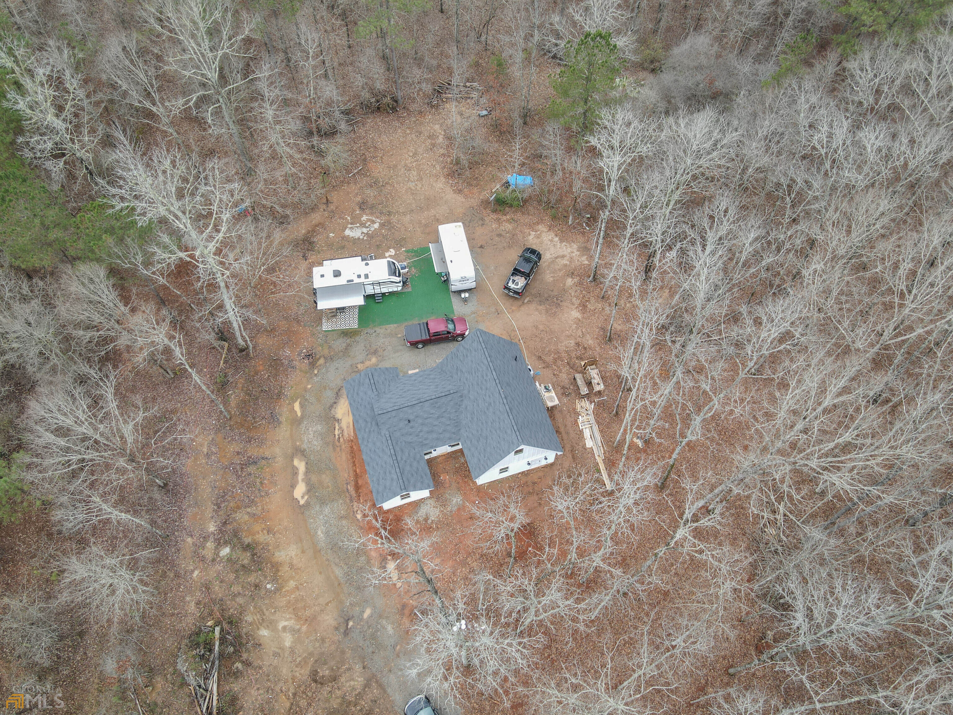 Photo 37 of 39 of 582 W Grantville RD house