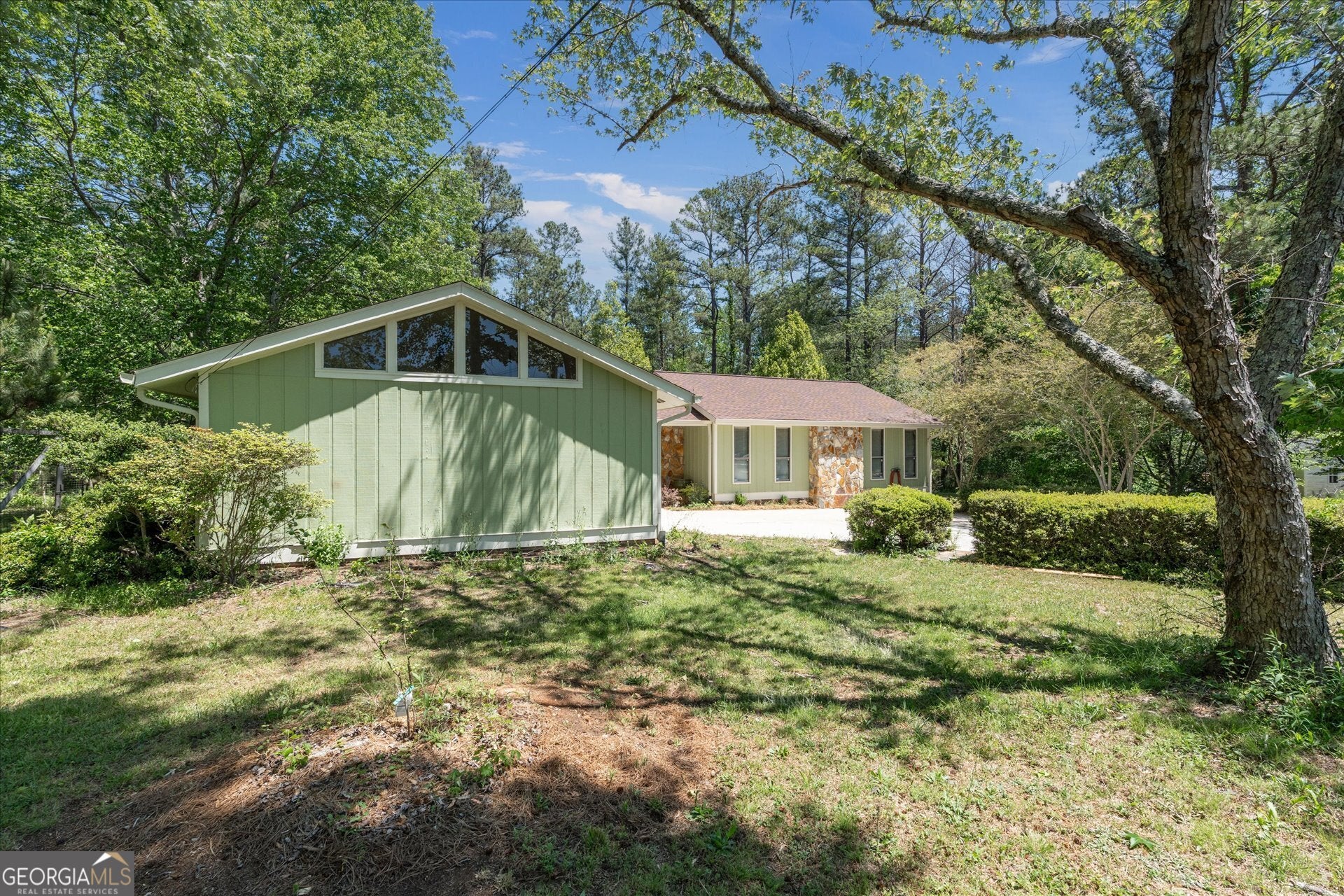 110 Lake Terrace CT