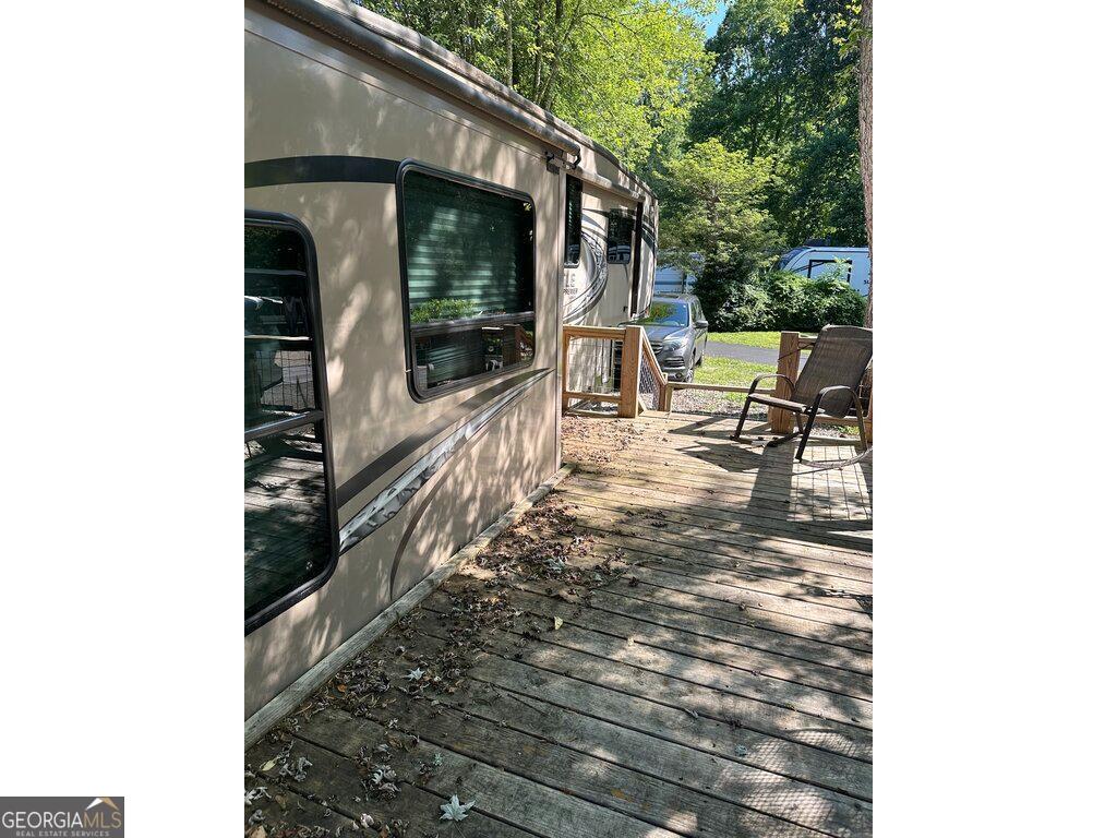 77 Creekside DR