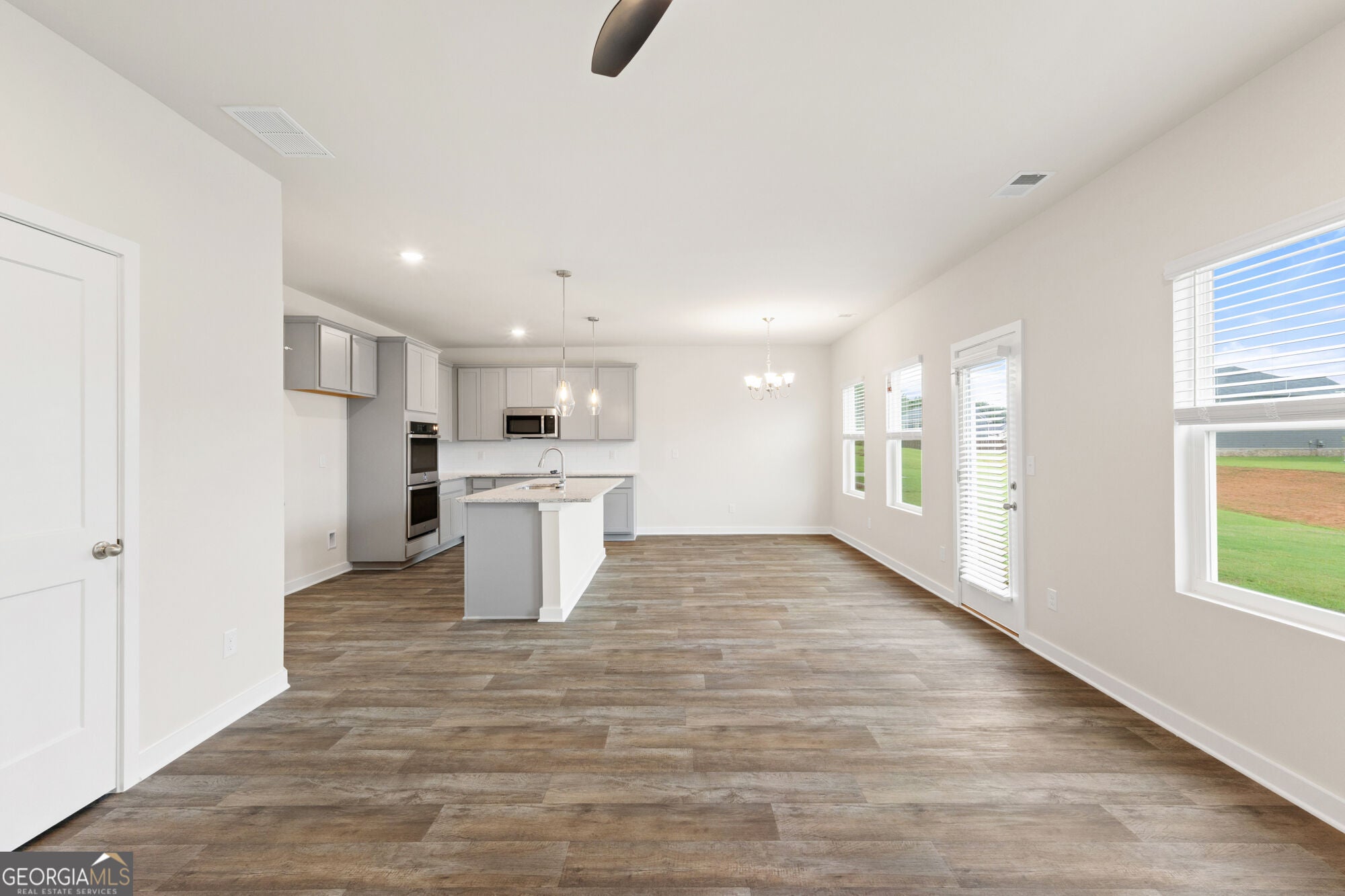 195 Crabapple RD