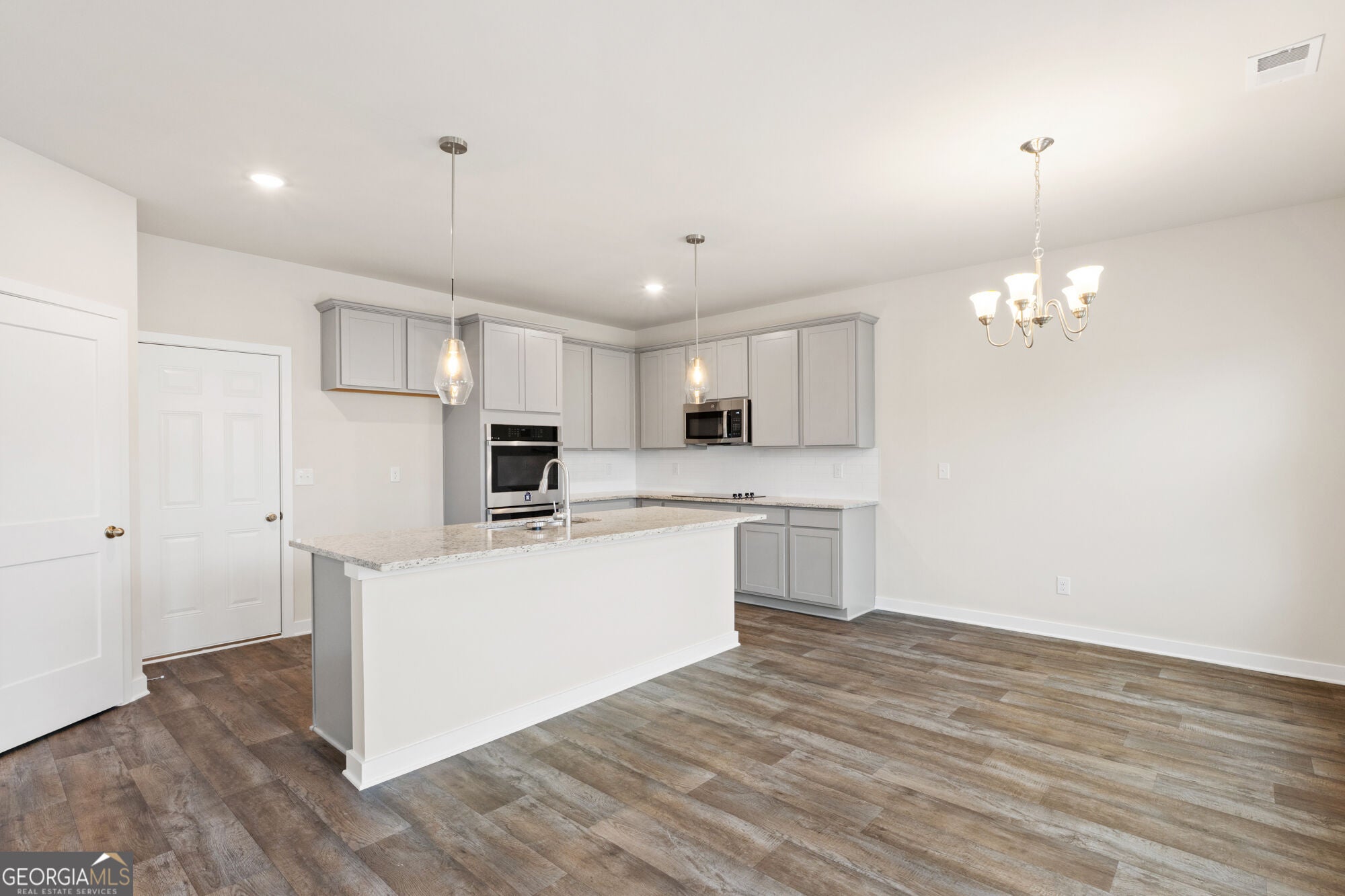 195 Crabapple RD