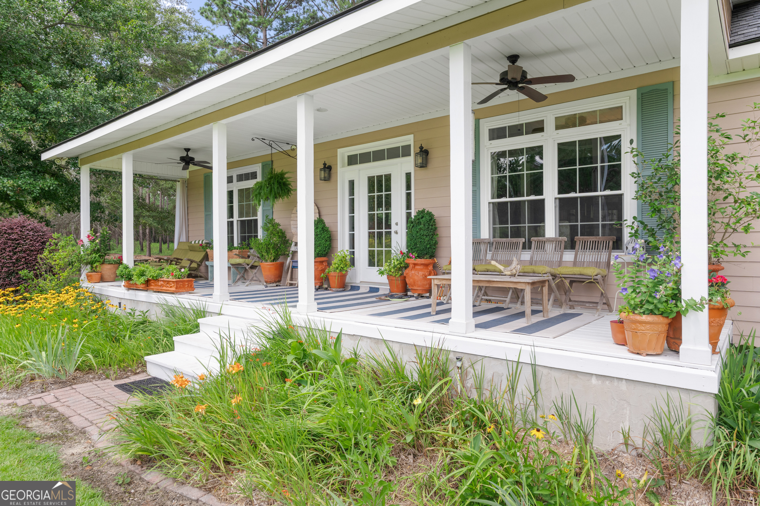 2441 Bovine RD
