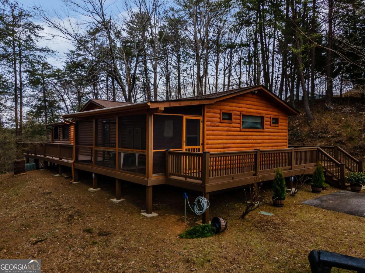 233 River Hills RD