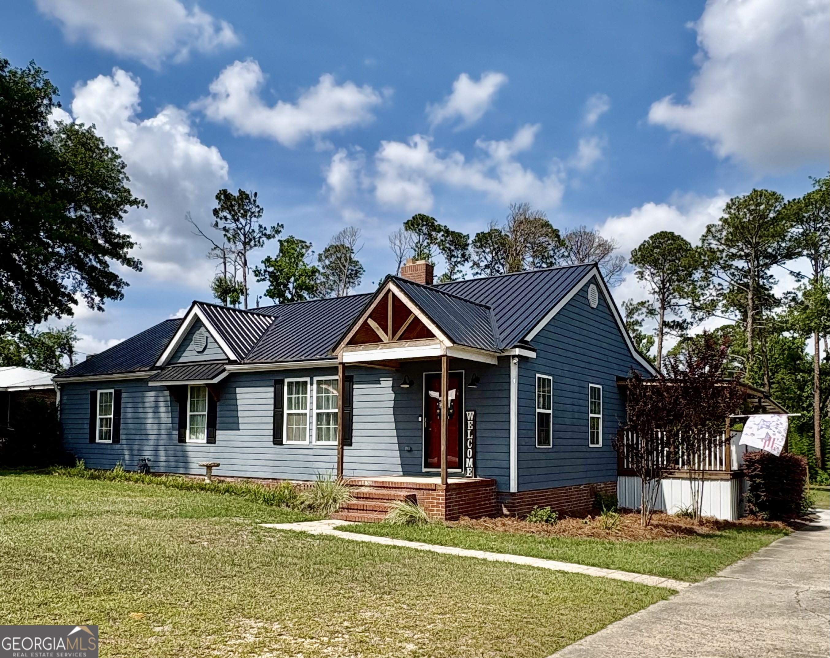 348 S. Victory Dr.