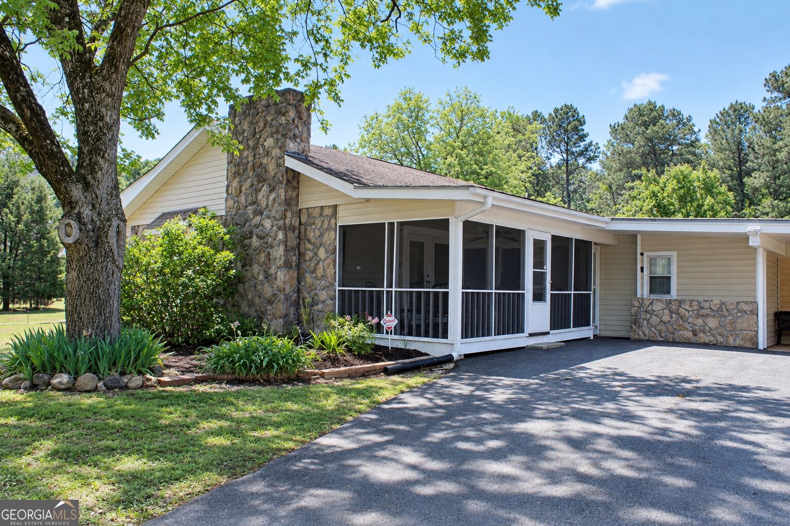 394 Highway 211 NW