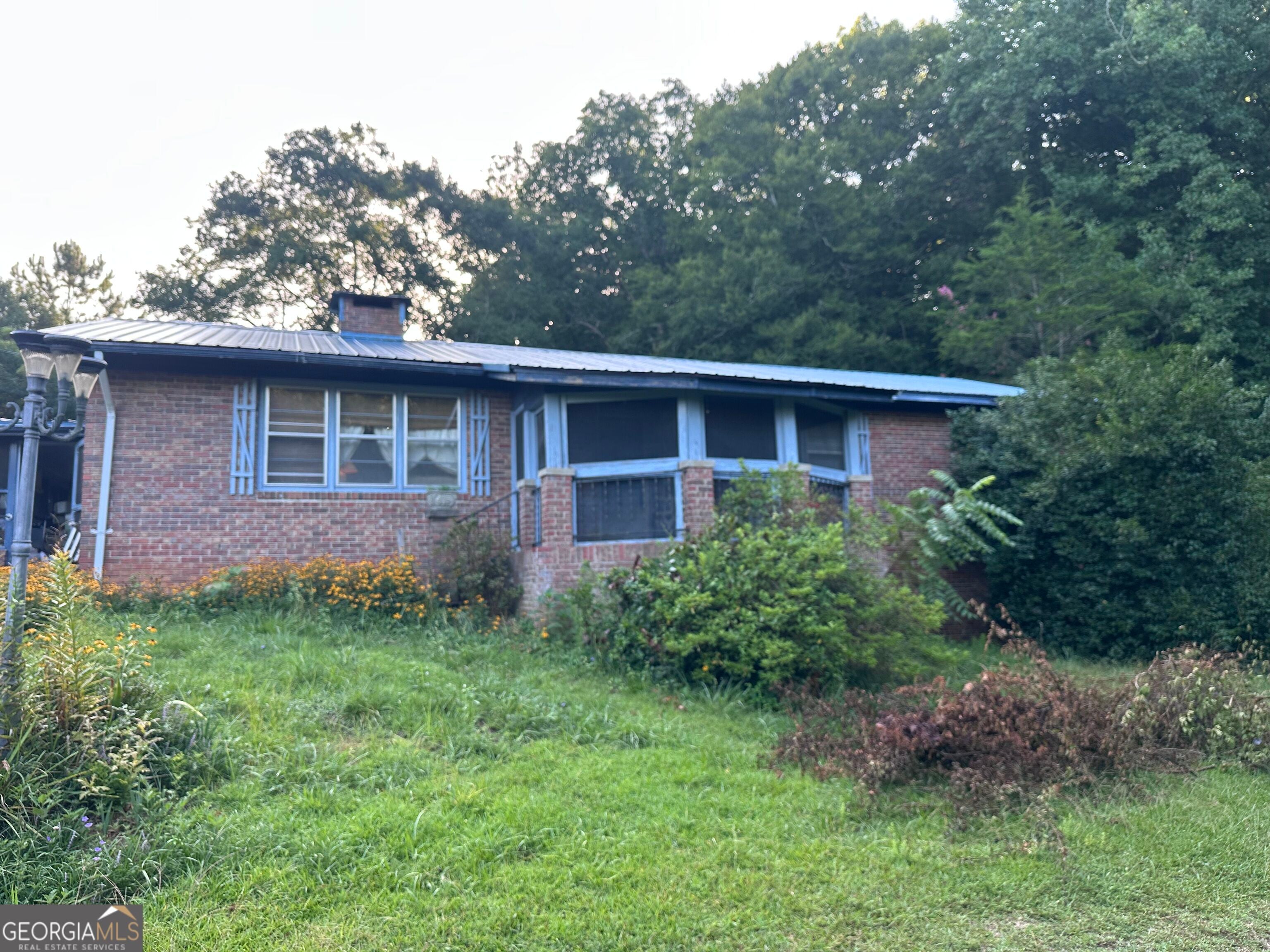 1069 Harbert Valley RD