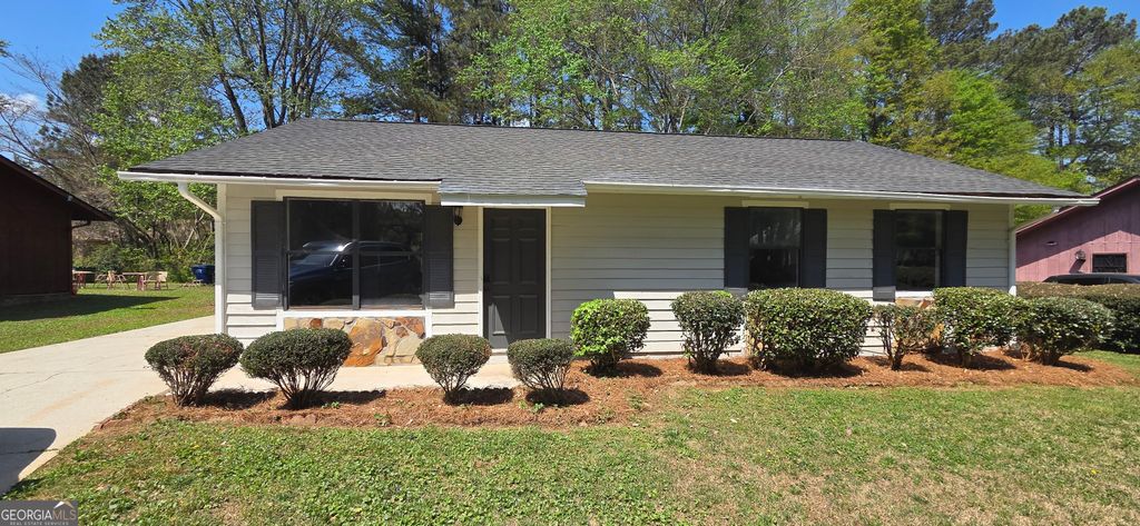Photo of 445 Wilson Mill Road SW, Atlanta, GA 30331 (MLS # 10725645)