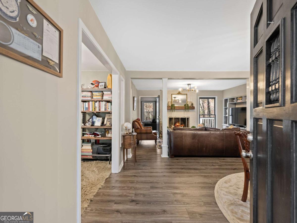 7328 IVY CIR