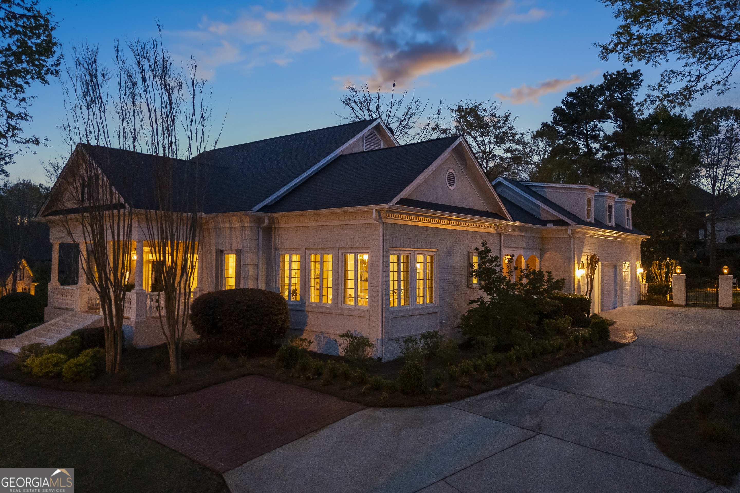 5727 Mountain Oak DR