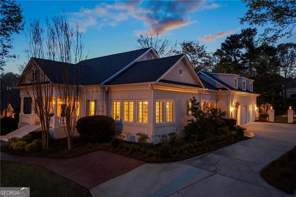 5727 Mountain Oak DR