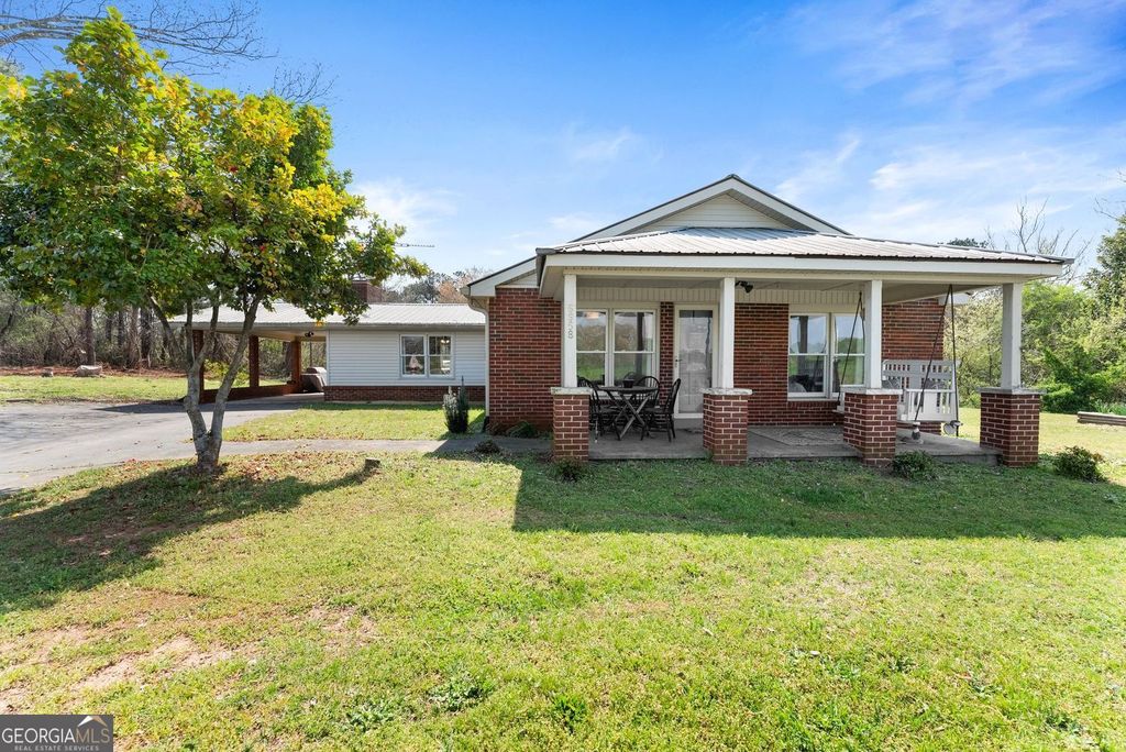 Photo of 6958 County Line Drive, Lula, GA 30554 (MLS # 10720329)