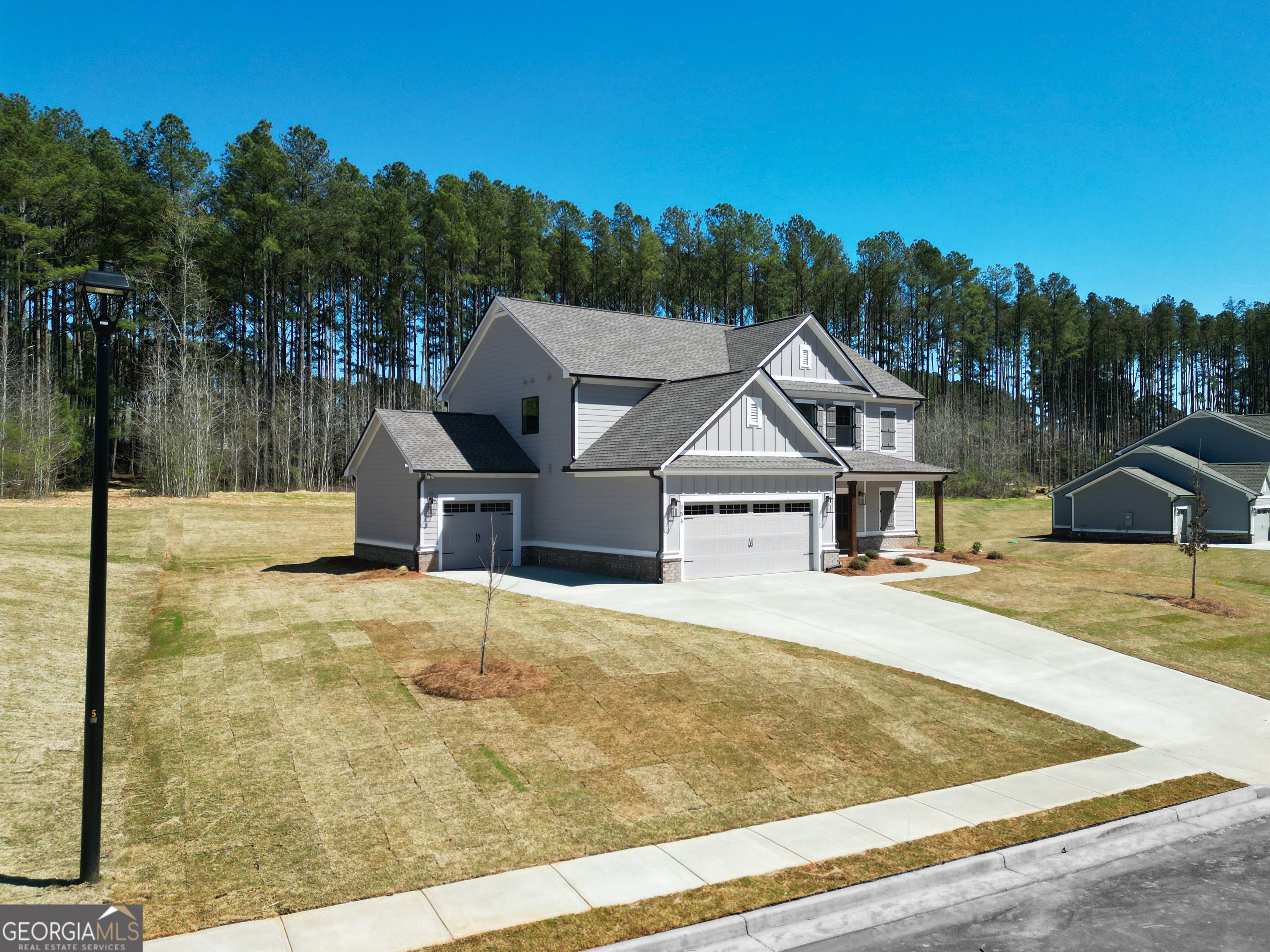 196 Weslyn DR