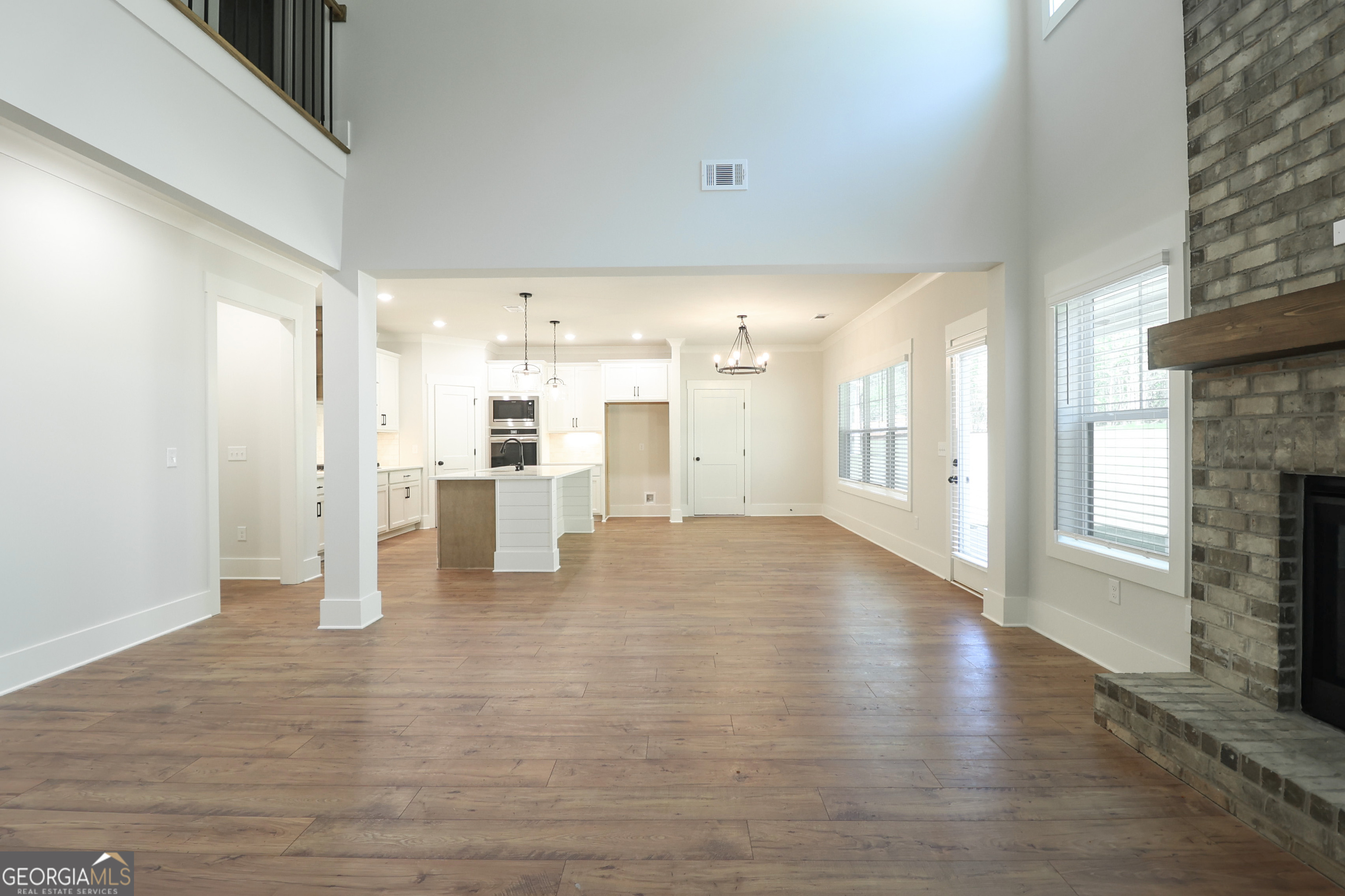 196 Weslyn DR