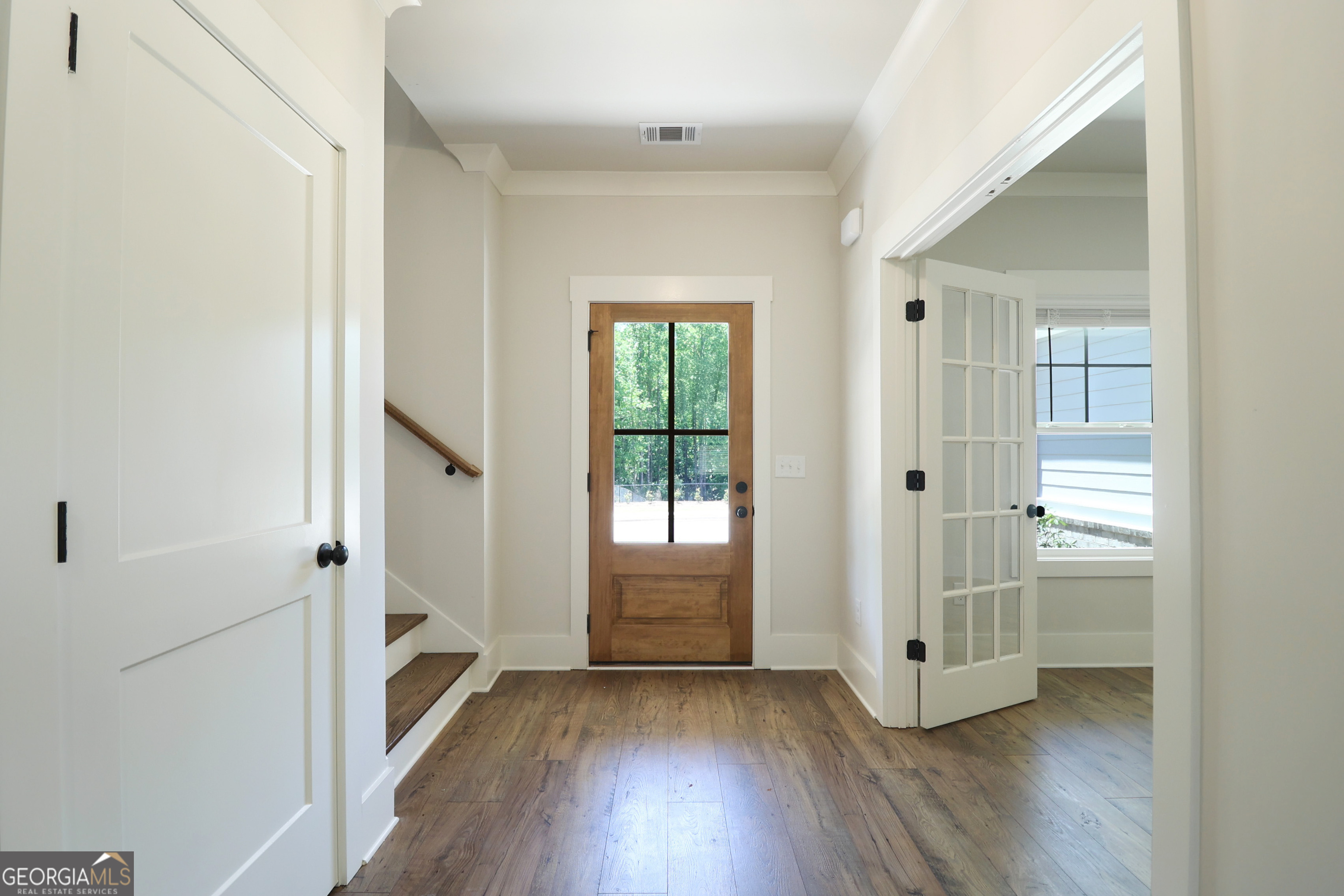 196 Weslyn DR