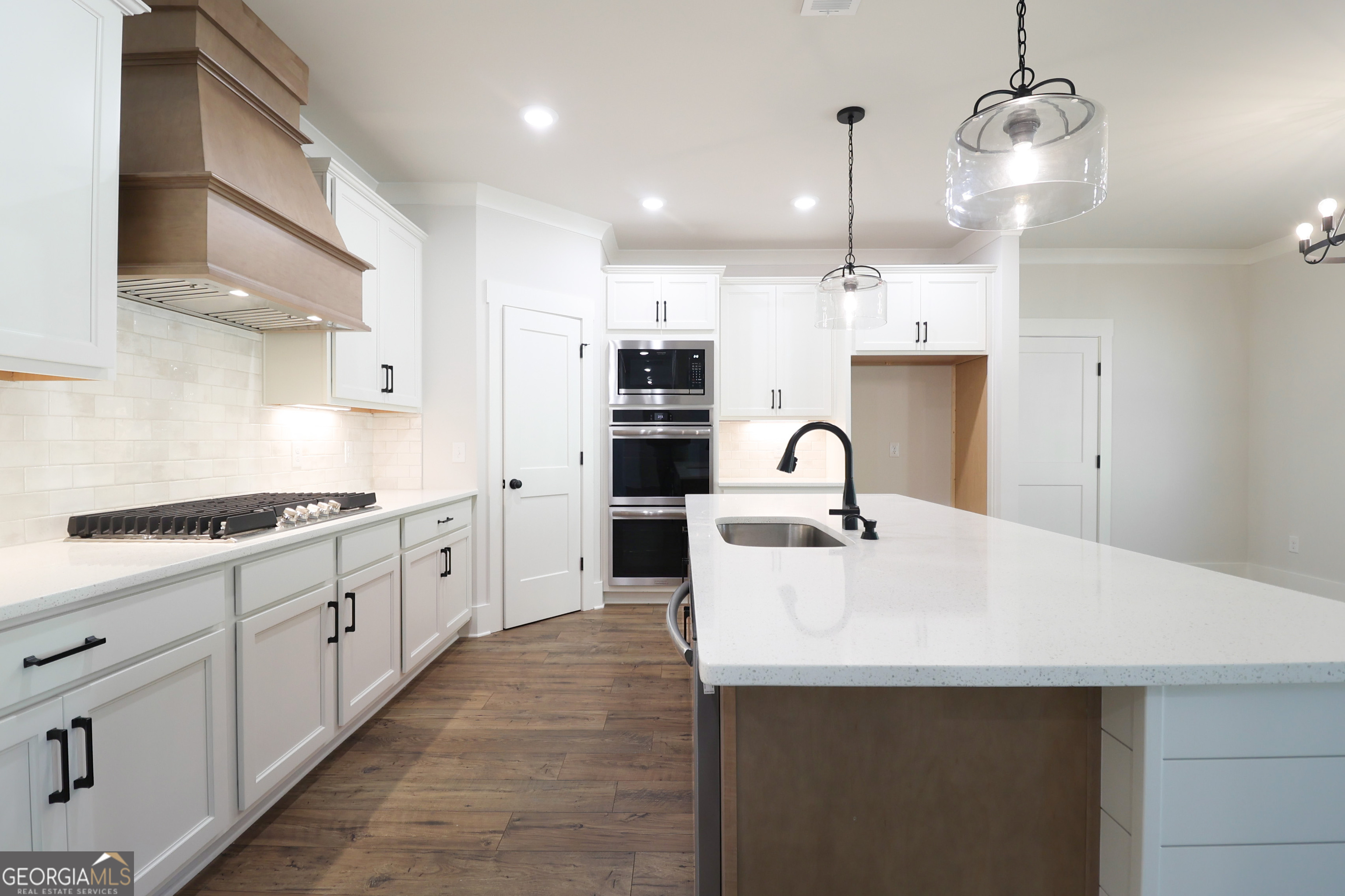 196 Weslyn DR