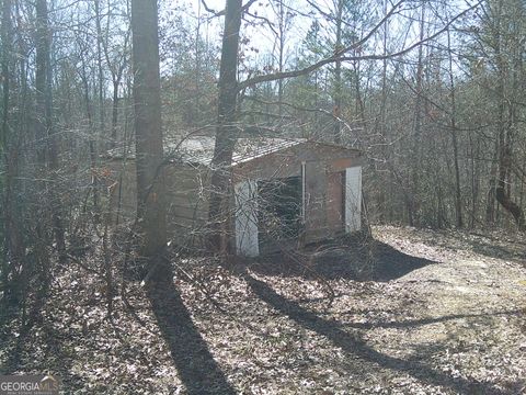 A home in Toccoa