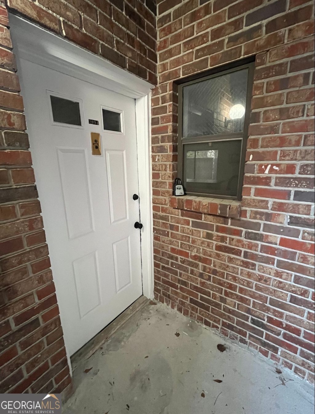 Photo of 2094 Powers Ferry Trace SE, Marietta, GA 30067 (MLS # 10704604)